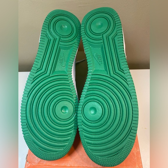 🔥 NIKE AIR FORCE ONE ‘WEST INDIES’ GREEN YELLOW MEN SIZE 11 DX1156100 NEW W/BOX - Picture 7 of 12